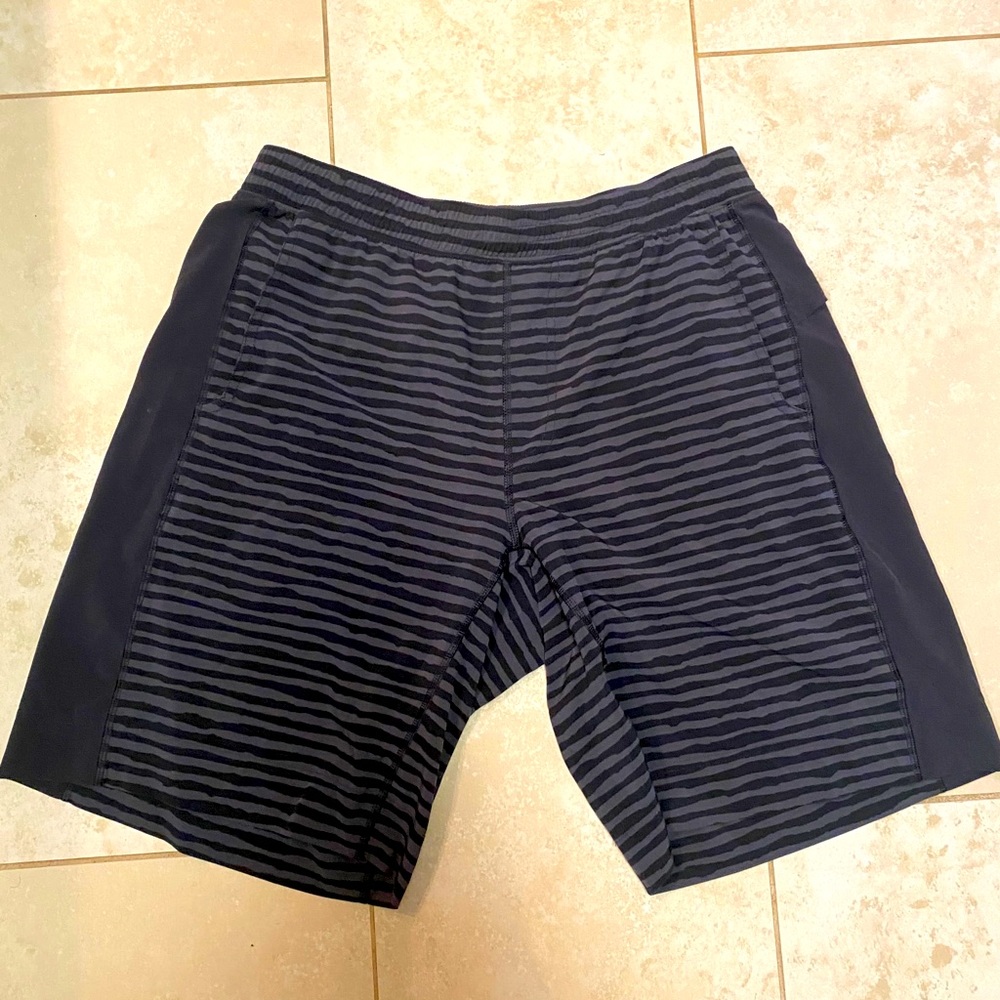 Men’s Lululemon Shirts - Size XL